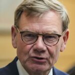 Διαψεύδει ο Γερμανός ΥΠΕΞ τη συμμετοχή στις επιχειρήσεις των ΗΠΑ-Ισραήλ κατά του Ιράν