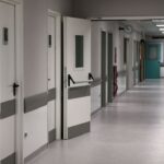 Στο νοσοκομείο ανήλικος με τραύμα από αιχμηρό αντικείμενο στον Αγ. Παντελεήμονα