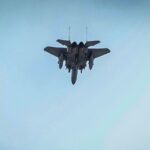 Η στιγμή που ισραηλινό αεροσκάφος αποφεύγει ιρανικό πύραυλο