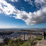 Καιρός: Αίθριος καιρός και τοπικές βροχές – Χωρίς αξιόλογη μεταβολή η θερμοκρασία