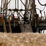 Άλμα 13% για την τιμή του Brent: Πάνω από 80 δολάρια το βαρέλι εν μέσω σύρραξης στη Μέση Ανατολή