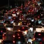 Βίντεο δείχνουν πολίτες να εγκαταλείπουν μαζικά τη Βηρυτό μετά τα ισραηλινά πλήγματα στη Χεζμπολάχ