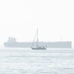 Αγωνία για τους 90 Έλληνες ναυτικούς στα Στενά του Ορμούζ – Οι προσπάθειες επαναπατρισμού