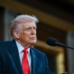 Τραμπ: «Καταστρέψαμε εννέα ιρανικά πολεμικά πλοία και το αρχηγείο του Ναυτικού τους»