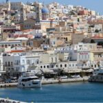 Φωτιά σε στο λιμάνι της Σύρου: Κάηκαν τρία σκάφη, υπό διερεύνηση τα αίτια